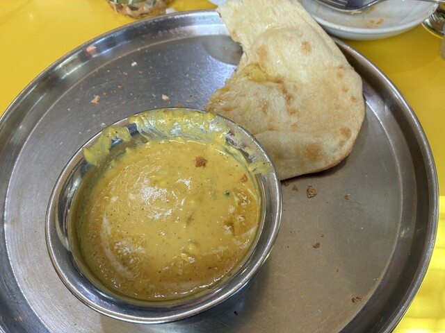 Cheese Naan stuffed with melted cheese
